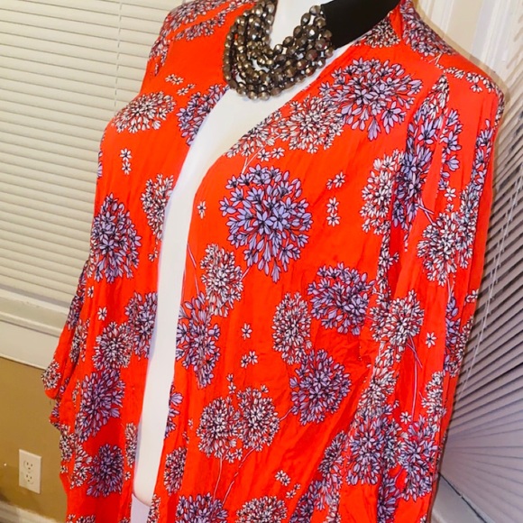 Womans Kimono - Picture 2 of 4